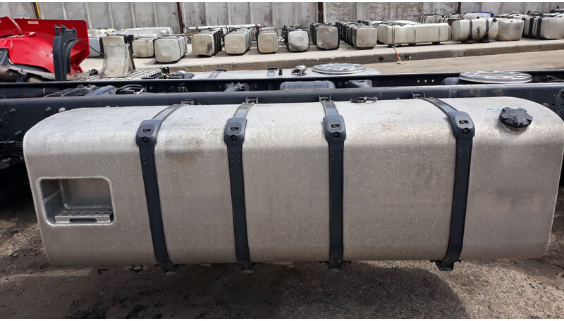 Scania R - Spremnik goriva za Kamion: slika Scania R - Spremnik goriva za Kamion Scania R - Spremnik goriva za Kamion: slika Scania R - Spremnik goriva za Kamion