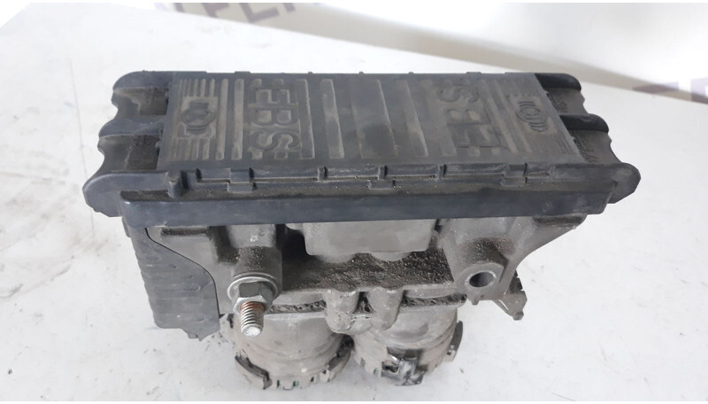 Volvo EBS brake modulator - Dijelovi kočnica za Kamion: slika Volvo EBS brake modulator - Dijelovi kočnica za Kamion Volvo EBS brake modulator - Dijelovi kočnica za Kamion: slika Volvo EBS brake modulator - Dijelovi kočnica za Kamion