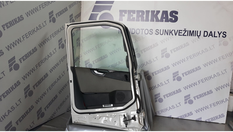 Volvo EURO 6 complete left side doors - Vrata i dijelovi za Kamion: slika Volvo EURO 6 complete left side doors - Vrata i dijelovi za Kamion Volvo EURO 6 complete left side doors - Vrata i dijelovi za Kamion: slika Volvo EURO 6 complete left side doors - Vrata i dijelovi za Kamion