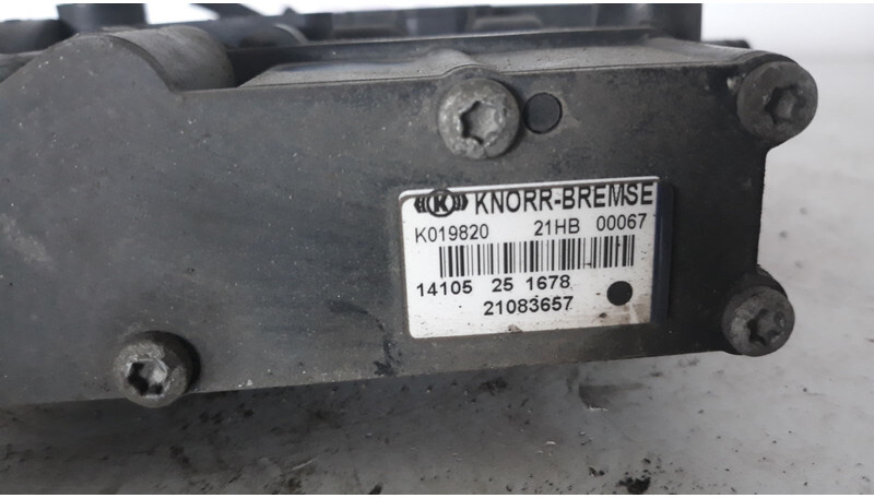 Volvo suspension control valve - Dijelovi kočnica za Kamion: slika Volvo suspension control valve - Dijelovi kočnica za Kamion Volvo suspension control valve - Dijelovi kočnica za Kamion: slika Volvo suspension control valve - Dijelovi kočnica za Kamion