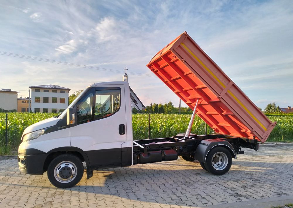 Iveco Daily 35C13 wywrotka wywrot kiper tipper wyklapac - Mali kamion kiper: slika Iveco Daily 35C13 wywrotka wywrot kiper tipper wyklapac - Mali kamion kiper Iveco Daily 35C13 wywrotka wywrot kiper tipper wyklapac - Mali kamion kiper: slika Iveco Daily 35C13 wywrotka wywrot kiper tipper wyklapac - Mali kamion kiper