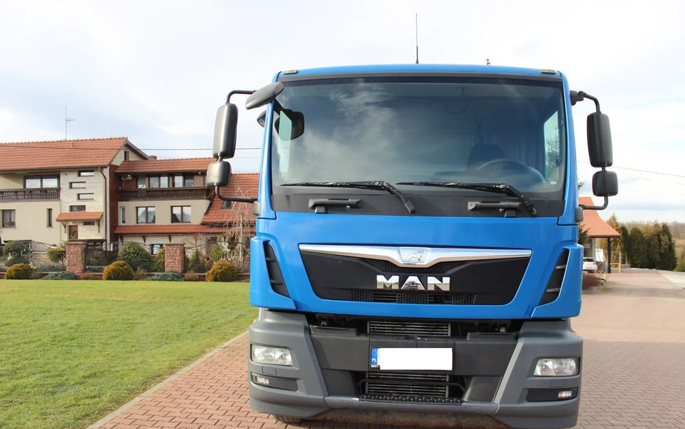 MAN TGM 18 250 !! EURO 6 !!! - Kamion cisterna: slika MAN TGM 18 250 !! EURO 6 !!! - Kamion cisterna MAN TGM 18 250 !! EURO 6 !!! - Kamion cisterna: slika MAN TGM 18 250 !! EURO 6 !!! - Kamion cisterna
