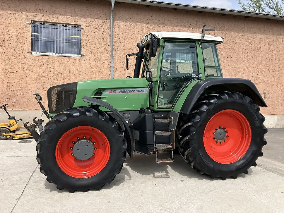 Türpisch Landmaschinen
Herr Christian Türpisch - - Traktor: slika Türpisch Landmaschinen
Herr Christian Türpisch - - Traktor Türpisch Landmaschinen
Herr Christian Türpisch - - Traktor: slika Türpisch Landmaschinen
Herr Christian Türpisch - - Traktor