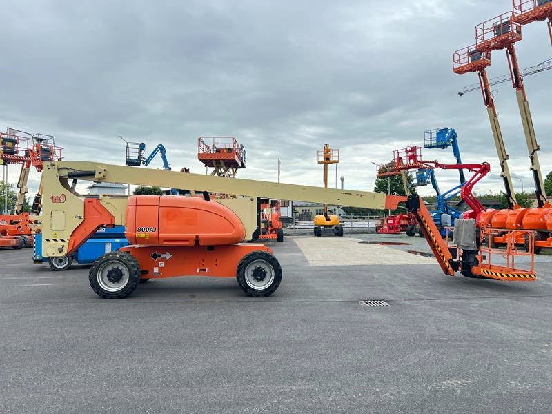 JLG 800AJ diesel 4x4 26m (1787) - Zglobni krak: slika JLG 800AJ diesel 4x4 26m (1787) - Zglobni krak JLG 800AJ diesel 4x4 26m (1787) - Zglobni krak: slika JLG 800AJ diesel 4x4 26m (1787) - Zglobni krak