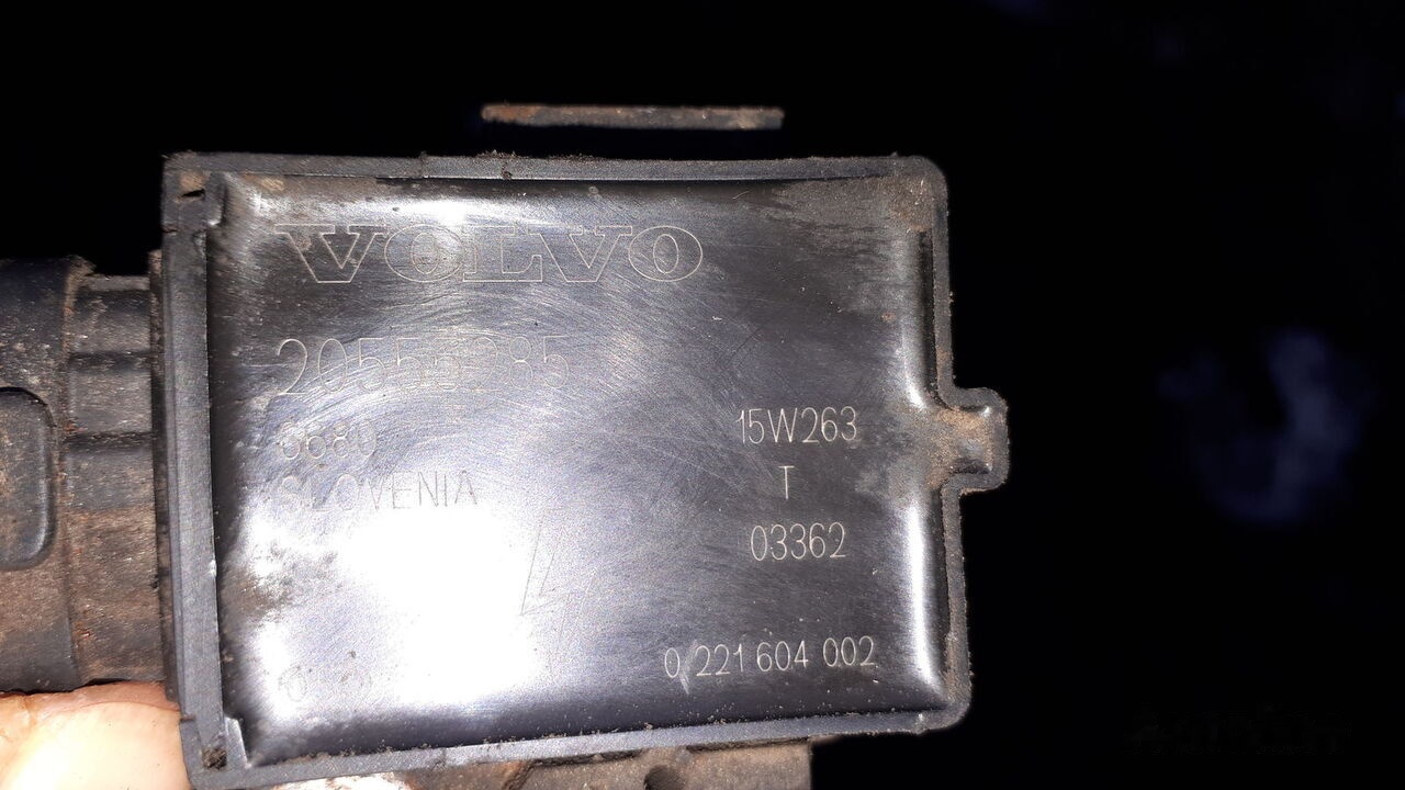 Bosch kolpak svechi 15W263 katushka zazhiganiya 08T199 MAN 0221503035 MAN Volvo - Električni sustav za Autobus: slika Bosch kolpak svechi 15W263 katushka zazhiganiya 08T199 MAN 0221503035 MAN Volvo - Električni sustav za Autobus Bosch kolpak svechi 15W263 katushka zazhiganiya 08T199 MAN 0221503035 MAN Volvo - Električni sustav za Autobus: slika Bosch kolpak svechi 15W263 katushka zazhiganiya 08T199 MAN 0221503035 MAN Volvo - Električni sustav za Autobus