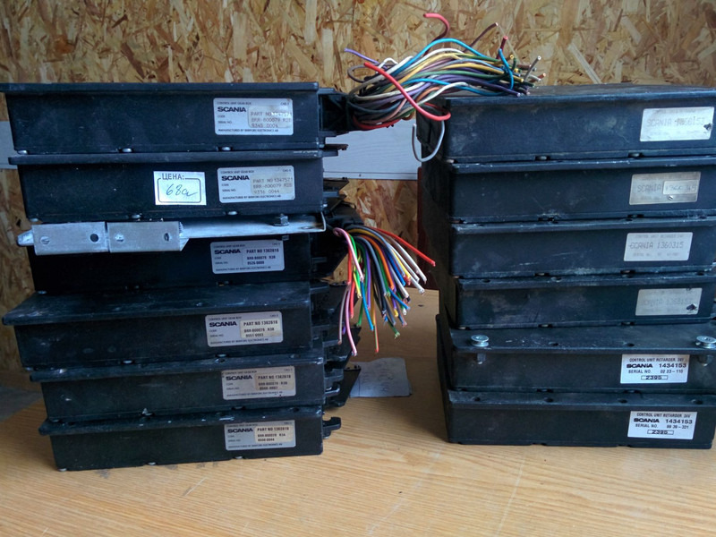 DAF коробкой ZF8S140 - Upravljačka jedinica (ECU): slika DAF коробкой ZF8S140 - Upravljačka jedinica (ECU) DAF коробкой ZF8S140 - Upravljačka jedinica (ECU): slika DAF коробкой ZF8S140 - Upravljačka jedinica (ECU)