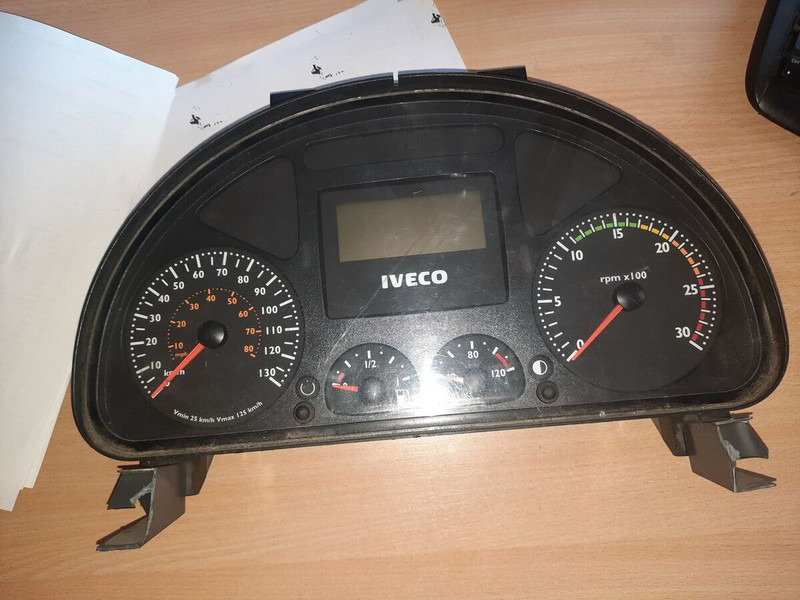 Iveco климат контроль Iveko - Ploča s instrumentima: slika Iveco климат контроль Iveko - Ploča s instrumentima Iveco климат контроль Iveko - Ploča s instrumentima: slika Iveco климат контроль Iveko - Ploča s instrumentima
