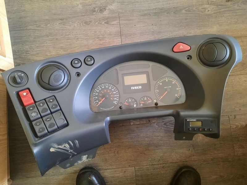 Iveco климат контроль Iveko - Ploča s instrumentima: slika Iveco климат контроль Iveko - Ploča s instrumentima Iveco климат контроль Iveko - Ploča s instrumentima: slika Iveco климат контроль Iveko - Ploča s instrumentima