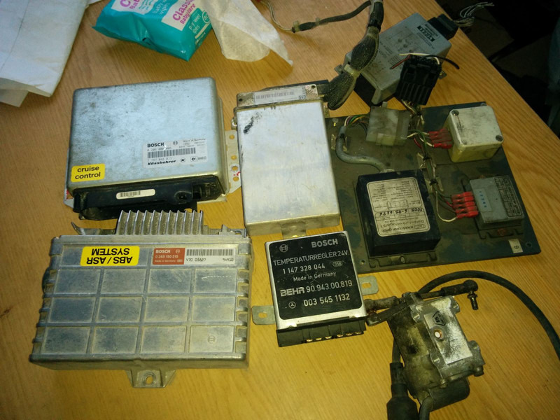 MAN Intarder EST-32 ZF-6009058022 - Upravljačka jedinica (ECU): slika MAN Intarder EST-32 ZF-6009058022 - Upravljačka jedinica (ECU) MAN Intarder EST-32 ZF-6009058022 - Upravljačka jedinica (ECU): slika MAN Intarder EST-32 ZF-6009058022 - Upravljačka jedinica (ECU)