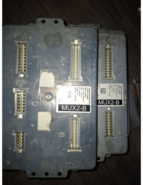 MAN ZR2-BS - VDO D78052 VS - Upravljačka jedinica (ECU): slika MAN ZR2-BS - VDO D78052 VS - Upravljačka jedinica (ECU) MAN ZR2-BS - VDO D78052 VS - Upravljačka jedinica (ECU): slika MAN ZR2-BS - VDO D78052 VS - Upravljačka jedinica (ECU)