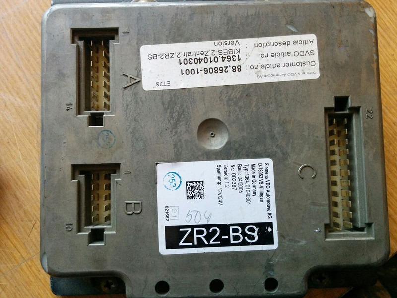MAN ZR2-BS - VDO D78052 VS - Upravljačka jedinica (ECU): slika MAN ZR2-BS - VDO D78052 VS - Upravljačka jedinica (ECU) MAN ZR2-BS - VDO D78052 VS - Upravljačka jedinica (ECU): slika MAN ZR2-BS - VDO D78052 VS - Upravljačka jedinica (ECU)