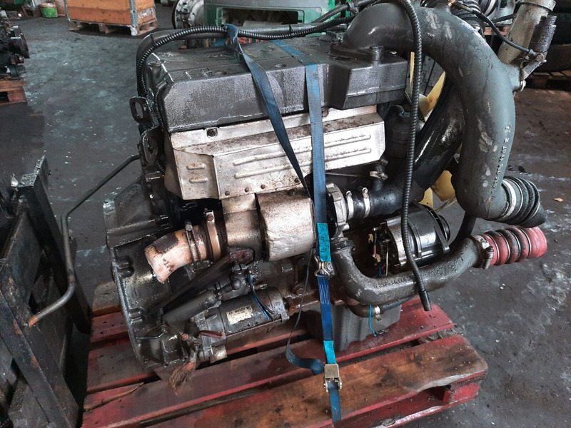 Mercedes-Benz OM 904 LA900/912 - Motor: slika Mercedes-Benz OM 904 LA900/912 - Motor Mercedes-Benz OM 904 LA900/912 - Motor: slika Mercedes-Benz OM 904 LA900/912 - Motor