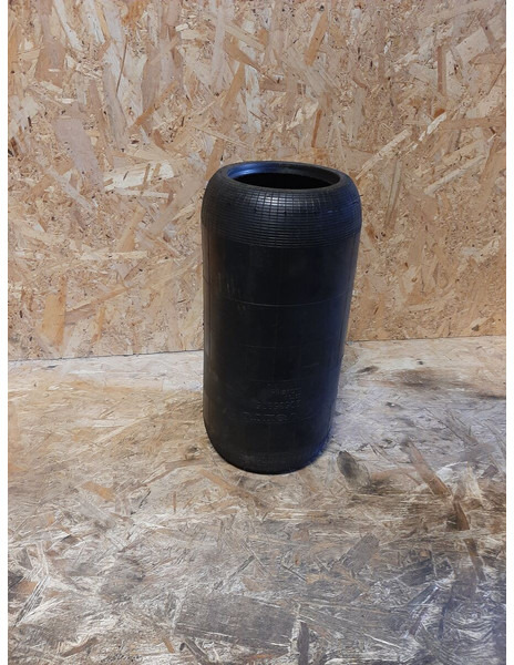 Volvo - Rezervni dijelovi: slika Volvo - Rezervni dijelovi Volvo - Rezervni dijelovi: slika Volvo - Rezervni dijelovi