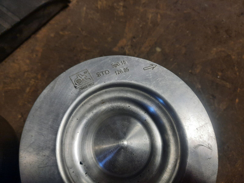 Scania  - Motor i dijelovi: slika Scania  - Motor i dijelovi Scania  - Motor i dijelovi: slika Scania  - Motor i dijelovi