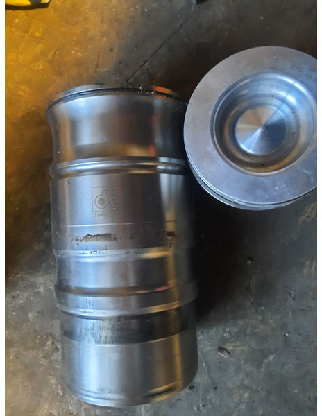 Scania  - Motor i dijelovi: slika Scania  - Motor i dijelovi Scania  - Motor i dijelovi: slika Scania  - Motor i dijelovi