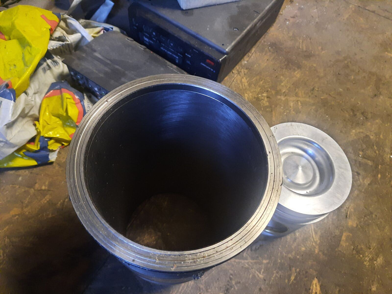 Scania  - Motor i dijelovi: slika Scania  - Motor i dijelovi Scania  - Motor i dijelovi: slika Scania  - Motor i dijelovi