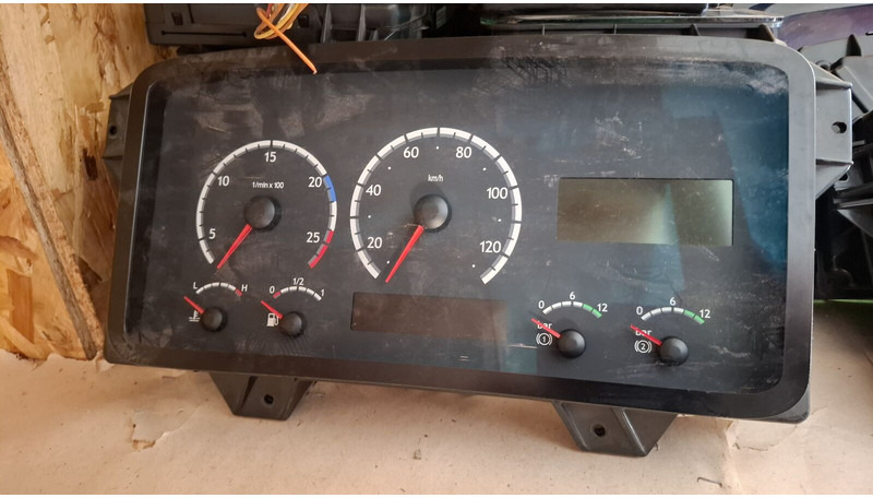 Scania МАН .Ивеко. Вольво. Рено. - Ploča s instrumentima: slika Scania МАН .Ивеко. Вольво. Рено. - Ploča s instrumentima Scania МАН .Ивеко. Вольво. Рено. - Ploča s instrumentima: slika Scania МАН .Ивеко. Вольво. Рено. - Ploča s instrumentima