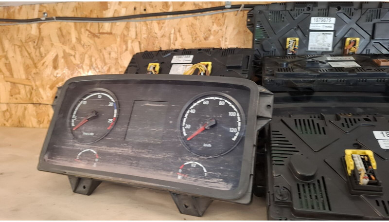 Scania МАН .Ивеко. Вольво. Рено. - Ploča s instrumentima: slika Scania МАН .Ивеко. Вольво. Рено. - Ploča s instrumentima Scania МАН .Ивеко. Вольво. Рено. - Ploča s instrumentima: slika Scania МАН .Ивеко. Вольво. Рено. - Ploča s instrumentima