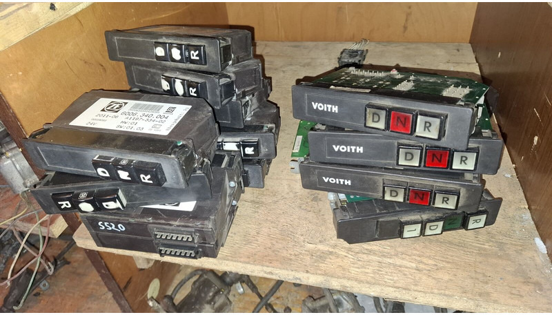 Scania Селектор переключения передач . - Upravljačka jedinica (ECU): slika Scania Селектор переключения передач . - Upravljačka jedinica (ECU) Scania Селектор переключения передач . - Upravljačka jedinica (ECU): slika Scania Селектор переключения передач . - Upravljačka jedinica (ECU)