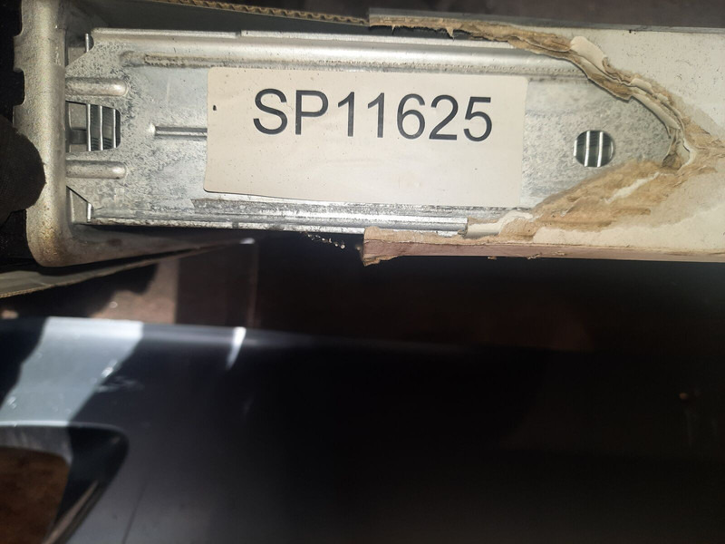 Scania man - Hladnjak: slika Scania man - Hladnjak Scania man - Hladnjak: slika Scania man - Hladnjak