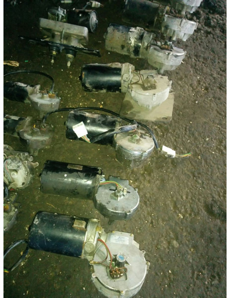 Setra BOSCH 039044245 - Brisač: slika Setra BOSCH 039044245 - Brisač Setra BOSCH 039044245 - Brisač: slika Setra BOSCH 039044245 - Brisač