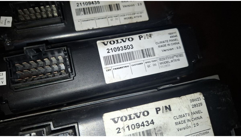 Volvo 20815236-P04. 70327101. 2054900 . 20744283-01. 3192577. 20815236 - Upravljačka jedinica (ECU): slika Volvo 20815236-P04. 70327101. 2054900 . 20744283-01. 3192577. 20815236 - Upravljačka jedinica (ECU) Volvo 20815236-P04. 70327101. 2054900 . 20744283-01. 3192577. 20815236 - Upravljačka jedinica (ECU): slika Volvo 20815236-P04. 70327101. 2054900 . 20744283-01. 3192577. 20815236 - Upravljačka jedinica (ECU)