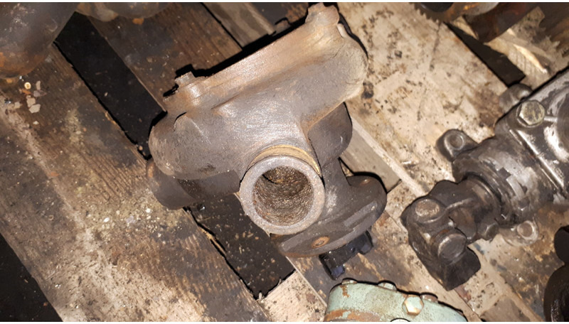 Volvo 4572010401. A4962010231 - Vodena pumpa: slika Volvo 4572010401. A4962010231 - Vodena pumpa Volvo 4572010401. A4962010231 - Vodena pumpa: slika Volvo 4572010401. A4962010231 - Vodena pumpa