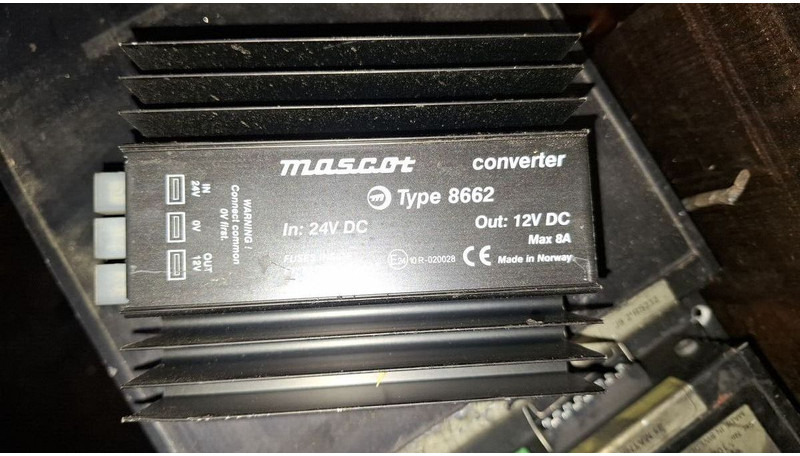 Volvo Blaupunkt BPA49 - Upravljačka jedinica (ECU): slika Volvo Blaupunkt BPA49 - Upravljačka jedinica (ECU) Volvo Blaupunkt BPA49 - Upravljačka jedinica (ECU): slika Volvo Blaupunkt BPA49 - Upravljačka jedinica (ECU)