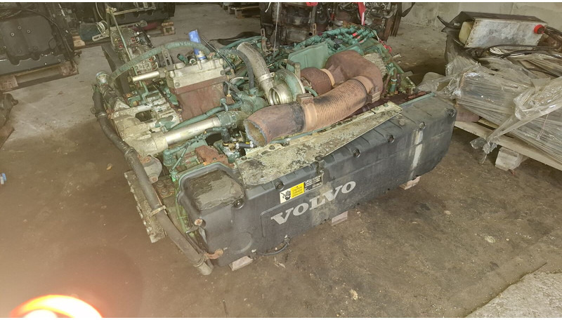 Volvo D12E340EC06 - Motor: slika Volvo D12E340EC06 - Motor Volvo D12E340EC06 - Motor: slika Volvo D12E340EC06 - Motor