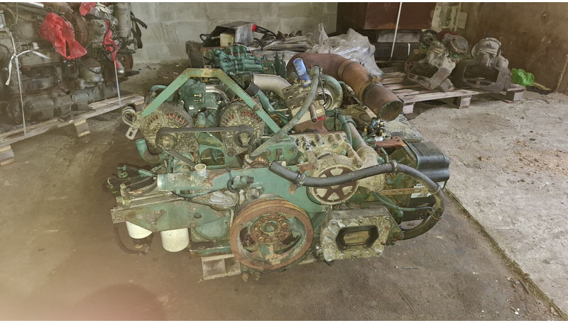 Volvo D12E340EC06 - Motor: slika Volvo D12E340EC06 - Motor Volvo D12E340EC06 - Motor: slika Volvo D12E340EC06 - Motor