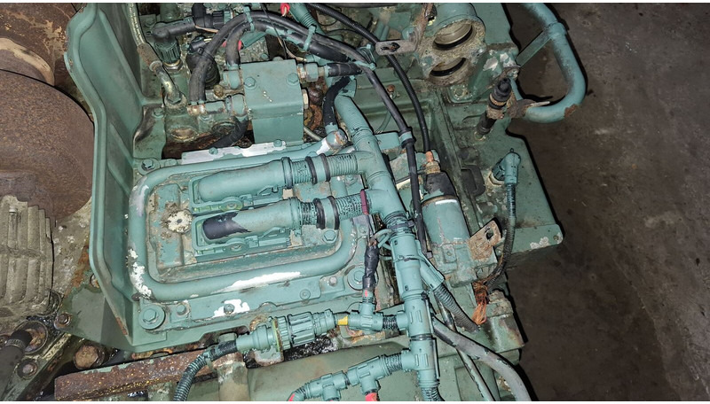 Volvo D12E340EC06 - Motor: slika Volvo D12E340EC06 - Motor Volvo D12E340EC06 - Motor: slika Volvo D12E340EC06 - Motor