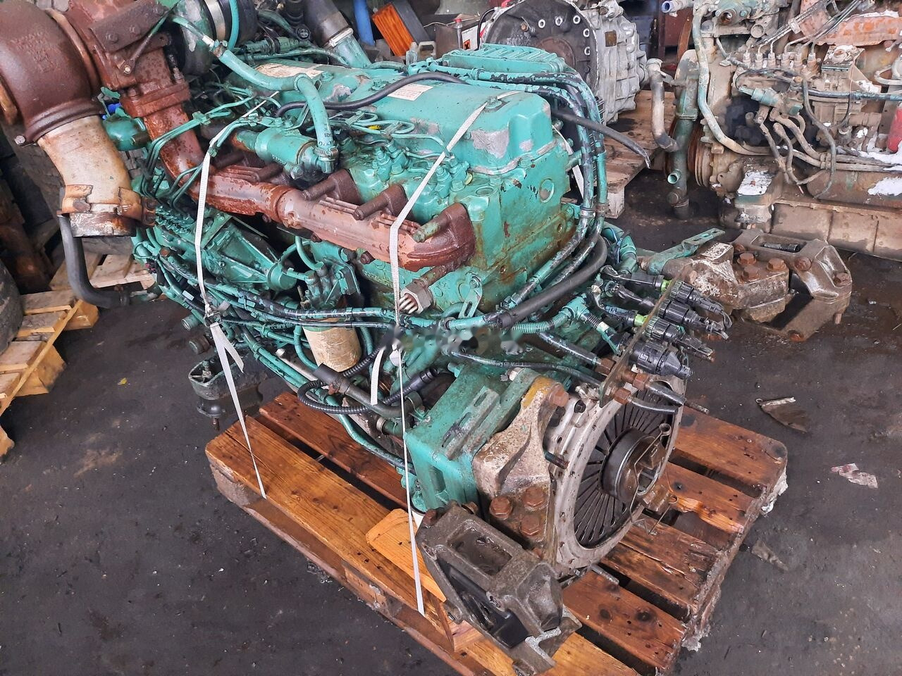 Volvo D7S-310 EC99 - Motor za Autobus: slika Volvo D7S-310 EC99 - Motor za Autobus Volvo D7S-310 EC99 - Motor za Autobus: slika Volvo D7S-310 EC99 - Motor za Autobus
