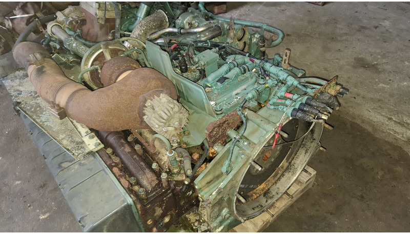 Volvo DH12D 420EC01. DH12E340EC06 . - Motor: slika Volvo DH12D 420EC01. DH12E340EC06 . - Motor Volvo DH12D 420EC01. DH12E340EC06 . - Motor: slika Volvo DH12D 420EC01. DH12E340EC06 . - Motor