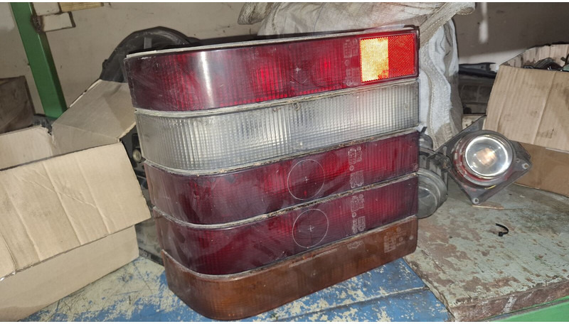 Volvo - Pokazivač smjera: slika Volvo - Pokazivač smjera Volvo - Pokazivač smjera: slika Volvo - Pokazivač smjera