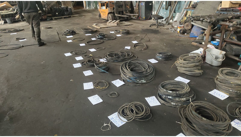 Volvo - Motor i dijelovi: slika Volvo - Motor i dijelovi Volvo - Motor i dijelovi: slika Volvo - Motor i dijelovi