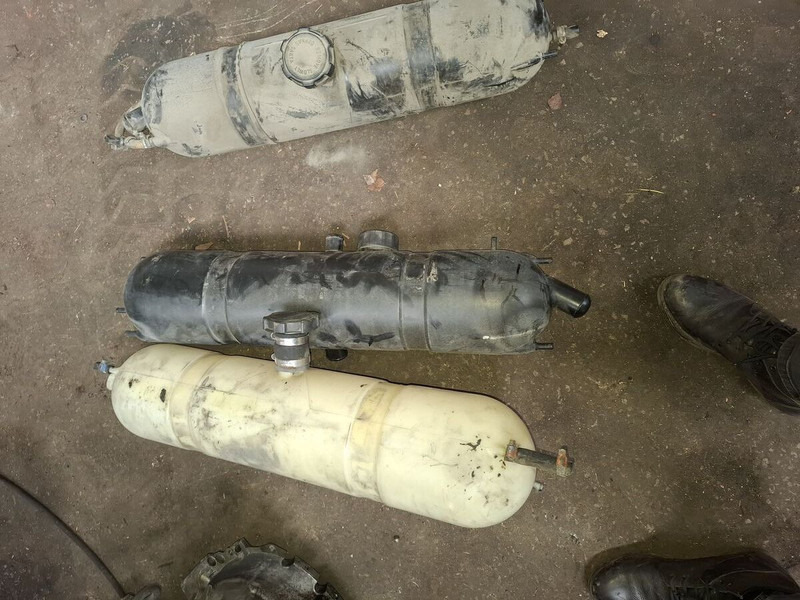 Volvo Scani - Ekspanziona posuda: slika Volvo Scani - Ekspanziona posuda Volvo Scani - Ekspanziona posuda: slika Volvo Scani - Ekspanziona posuda