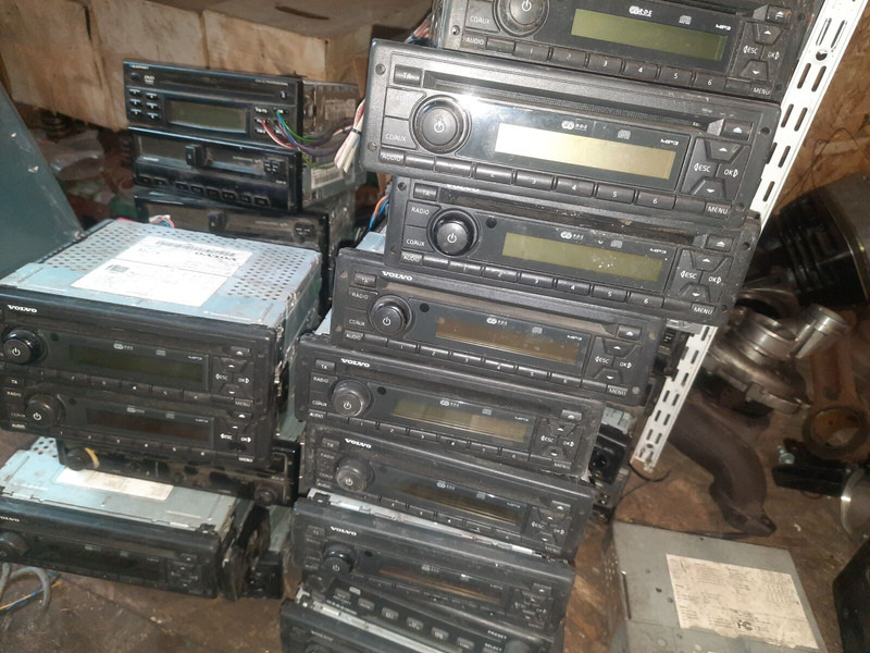 Volvo Video system x-dmr 8 R8 Compact RJ45 - Električni sustav: slika Volvo Video system x-dmr 8 R8 Compact RJ45 - Električni sustav Volvo Video system x-dmr 8 R8 Compact RJ45 - Električni sustav: slika Volvo Video system x-dmr 8 R8 Compact RJ45 - Električni sustav