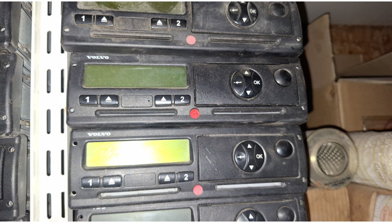 Volvo Video system x-dmr 8 R8 Compact RJ45 - Električni sustav: slika Volvo Video system x-dmr 8 R8 Compact RJ45 - Električni sustav Volvo Video system x-dmr 8 R8 Compact RJ45 - Električni sustav: slika Volvo Video system x-dmr 8 R8 Compact RJ45 - Električni sustav