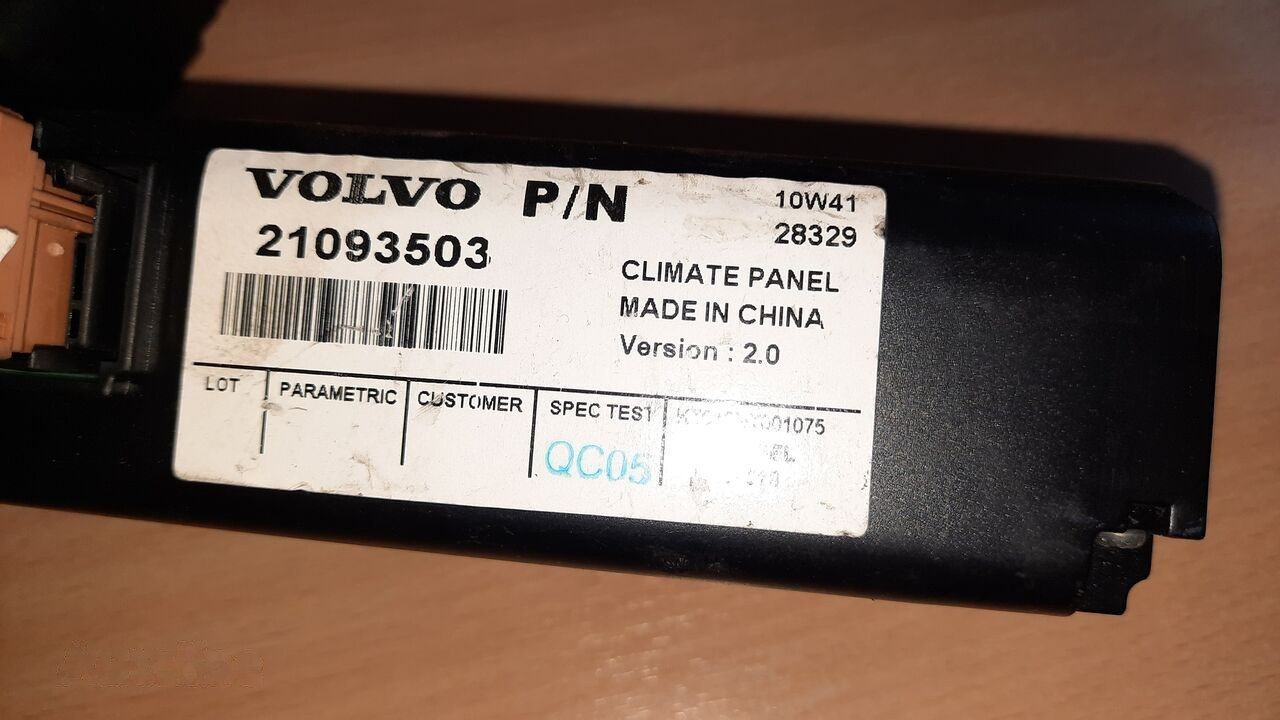 Volvo klimat kontrol Termo King. UWE. VIP2000 Volvo scania - Upravljačka jedinica (ECU) za Autobus: slika Volvo klimat kontrol Termo King. UWE. VIP2000 Volvo scania - Upravljačka jedinica (ECU) za Autobus Volvo klimat kontrol Termo King. UWE. VIP2000 Volvo scania - Upravljačka jedinica (ECU) za Autobus: slika Volvo klimat kontrol Termo King. UWE. VIP2000 Volvo scania - Upravljačka jedinica (ECU) za Autobus