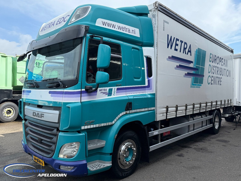 DAF CF 370 FA Space Cab, Sliding roof, Loading lift, Euro 6 - Kamion s ceradom: slika DAF CF 370 FA Space Cab, Sliding roof, Loading lift, Euro 6 - Kamion s ceradom DAF CF 370 FA Space Cab, Sliding roof, Loading lift, Euro 6 - Kamion s ceradom: slika DAF CF 370 FA Space Cab, Sliding roof, Loading lift, Euro 6 - Kamion s ceradom