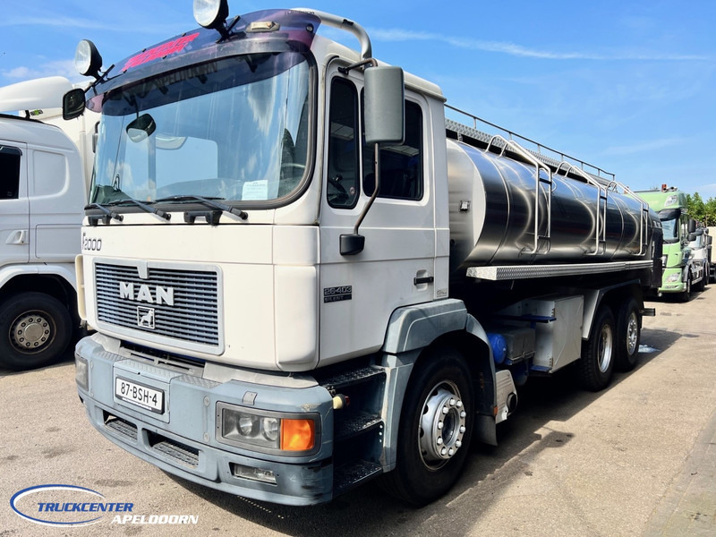 MAN 26.403 Manuel, Retarder, Reduction axle, 14250 liter - Kamion cisterna: slika MAN 26.403 Manuel, Retarder, Reduction axle, 14250 liter - Kamion cisterna MAN 26.403 Manuel, Retarder, Reduction axle, 14250 liter - Kamion cisterna: slika MAN 26.403 Manuel, Retarder, Reduction axle, 14250 liter - Kamion cisterna