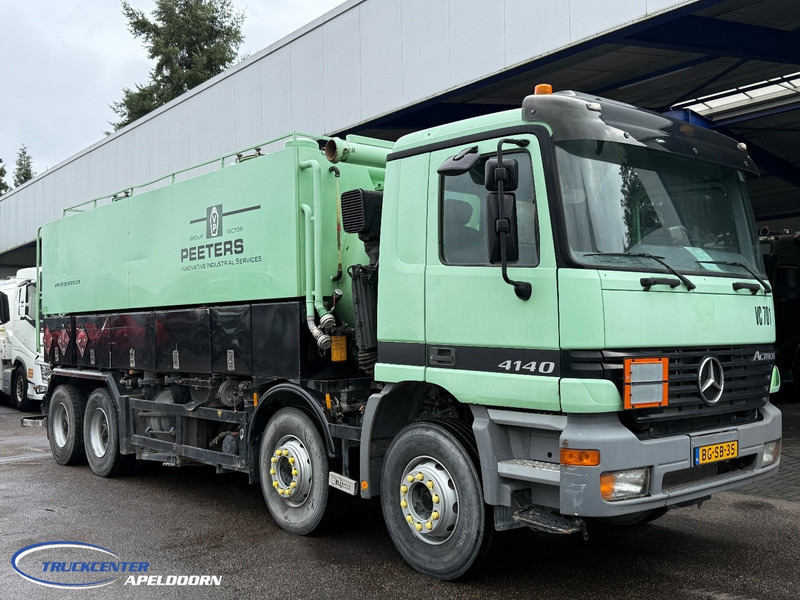 Mercedes-Benz Actros 4140 8x4 Naafreductie, Bladgeveerd, ADR - Vakum kamion: slika Mercedes-Benz Actros 4140 8x4 Naafreductie, Bladgeveerd, ADR - Vakum kamion Mercedes-Benz Actros 4140 8x4 Naafreductie, Bladgeveerd, ADR - Vakum kamion: slika Mercedes-Benz Actros 4140 8x4 Naafreductie, Bladgeveerd, ADR - Vakum kamion