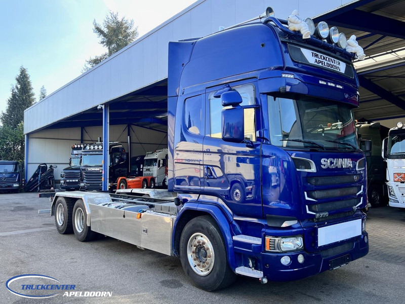 Scania R730 V8 6x4, Retarder, Clutch, PTO - Kamion-šasija: slika Scania R730 V8 6x4, Retarder, Clutch, PTO - Kamion-šasija Scania R730 V8 6x4, Retarder, Clutch, PTO - Kamion-šasija: slika Scania R730 V8 6x4, Retarder, Clutch, PTO - Kamion-šasija
