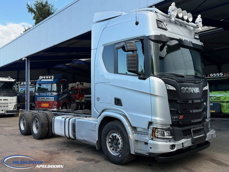 Scania R730 XT NGS V8 6x4 Naafreductie, Retarder, PTO - Kamion-šasija: slika Scania R730 XT NGS V8 6x4 Naafreductie, Retarder, PTO - Kamion-šasija Scania R730 XT NGS V8 6x4 Naafreductie, Retarder, PTO - Kamion-šasija: slika Scania R730 XT NGS V8 6x4 Naafreductie, Retarder, PTO - Kamion-šasija