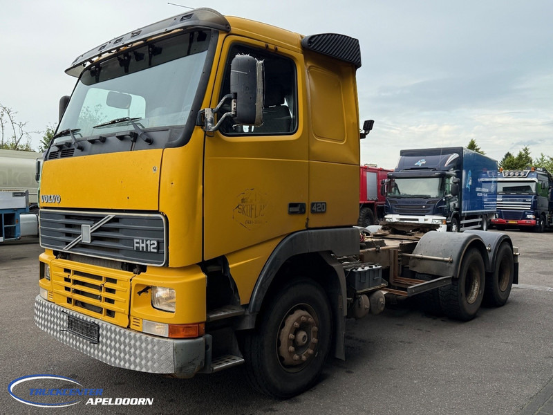 Volvo FH 12 - 420 6x4, Handgeschakeld, Hydrauliek - Tegljač: slika Volvo FH 12 - 420 6x4, Handgeschakeld, Hydrauliek - Tegljač Volvo FH 12 - 420 6x4, Handgeschakeld, Hydrauliek - Tegljač: slika Volvo FH 12 - 420 6x4, Handgeschakeld, Hydrauliek - Tegljač