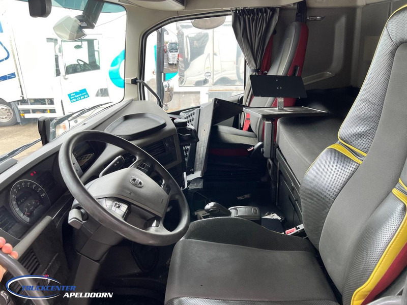 Zakup Volvo FH 500 22150 Liter ADR, 4 Comp, Retarder, ADR Volvo FH 500 22150 Liter ADR, 4 Comp, Retarder, ADR: slika Zakup Volvo FH 500 22150 Liter ADR, 4 Comp, Retarder, ADR Volvo FH 500 22150 Liter ADR, 4 Comp, Retarder, ADR