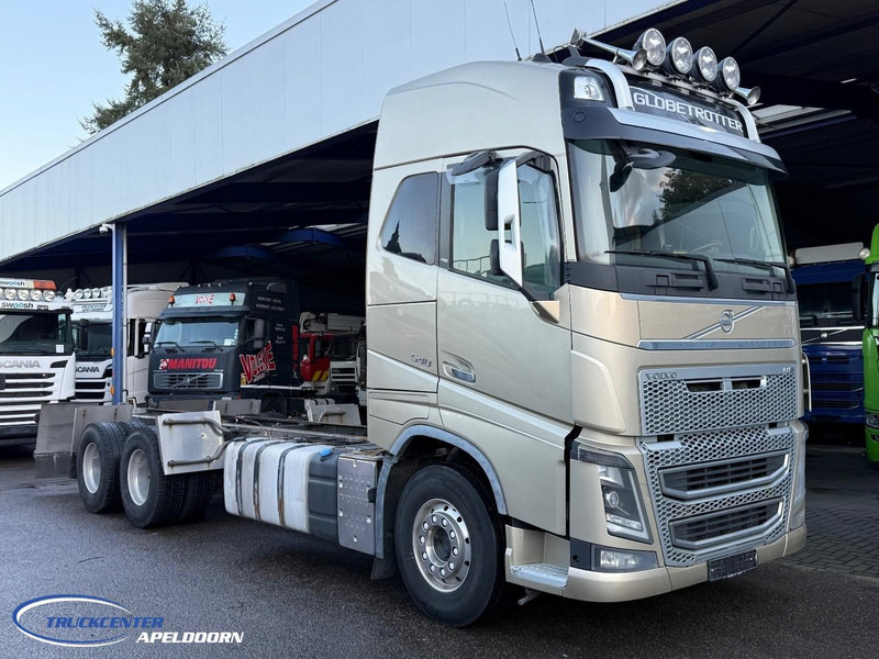 Volvo FH 657000 km, 6x4, Globetrotter - Kamion-šasija: slika Volvo FH 657000 km, 6x4, Globetrotter - Kamion-šasija Volvo FH 657000 km, 6x4, Globetrotter - Kamion-šasija: slika Volvo FH 657000 km, 6x4, Globetrotter - Kamion-šasija