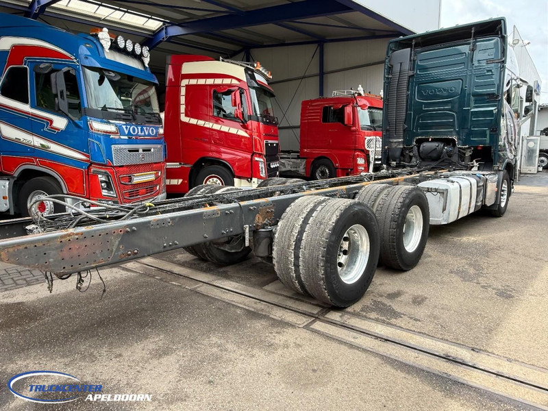 Volvo FH 750 6x4, Steel - Air, Globetrotter XL - Kamion-šasija: slika Volvo FH 750 6x4, Steel - Air, Globetrotter XL - Kamion-šasija Volvo FH 750 6x4, Steel - Air, Globetrotter XL - Kamion-šasija: slika Volvo FH 750 6x4, Steel - Air, Globetrotter XL - Kamion-šasija