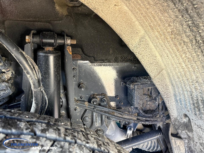 Kamion-šasija Volvo FH 750 6x4 Tandemlift, Retarder, PTO: slika Kamion-šasija Volvo FH 750 6x4 Tandemlift, Retarder, PTO Kamion-šasija Volvo FH 750 6x4 Tandemlift, Retarder, PTO: slika Kamion-šasija Volvo FH 750 6x4 Tandemlift, Retarder, PTO