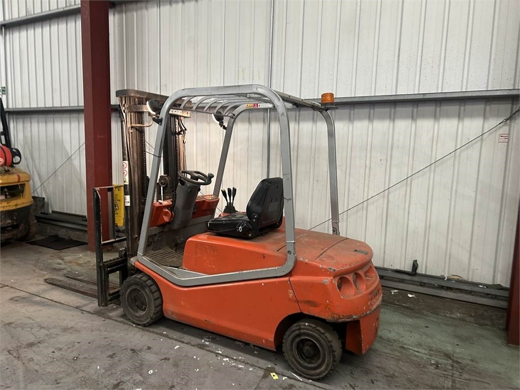 BT CBE20F - Električni viličar: slika BT CBE20F - Električni viličar BT CBE20F - Električni viličar: slika BT CBE20F - Električni viličar